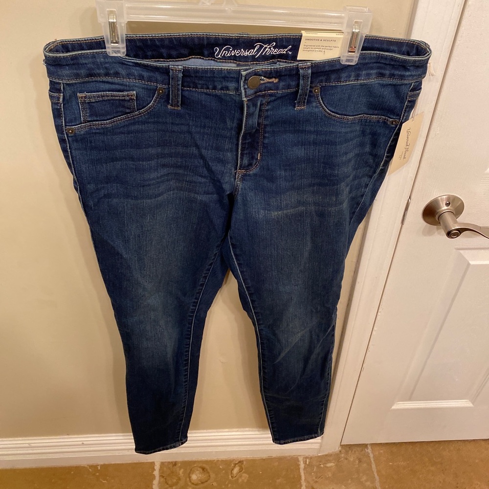 skinny jeans